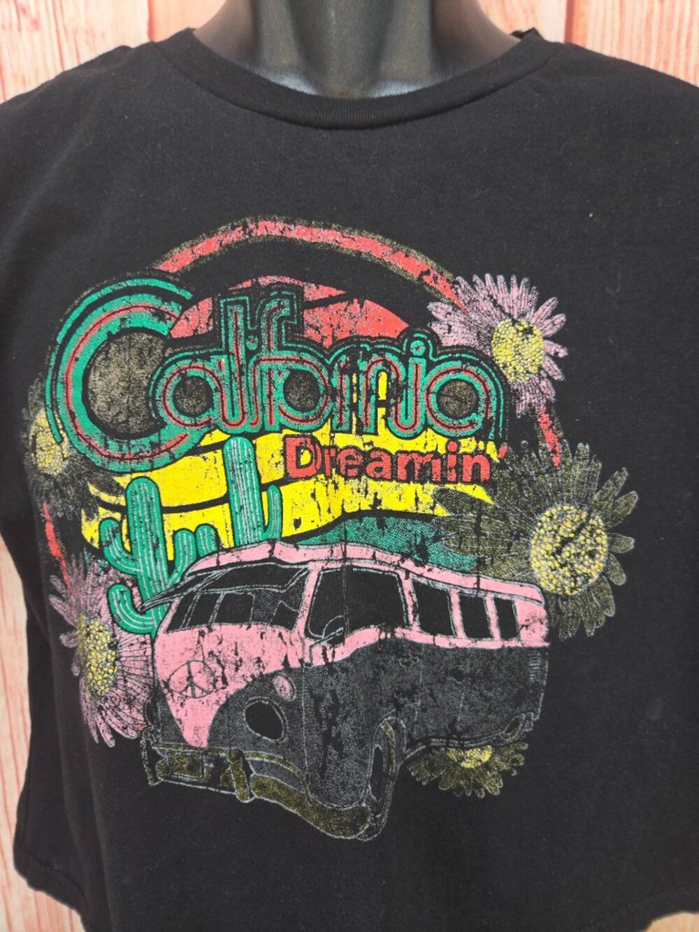 California Dreamin Black Graphic Crop Top Size Large by Social Culture - Picture 3 of 6